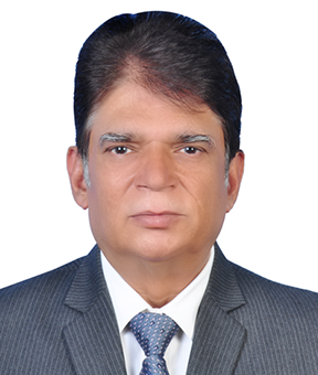 Portrait of Dr. Farooq Motiwala